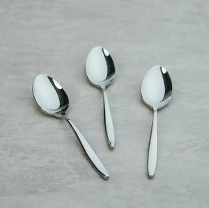 Ensemble de couverts élégants en acier inoxydable argenté pour les fêtes de mariage et les couverts de cuisine quotidiens - Product Image 5