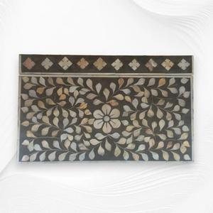 Joyero de resina artesanal indio con incrustaciones de estilo náutico amor hueso pulido para decoración del hogar - Product Image 1