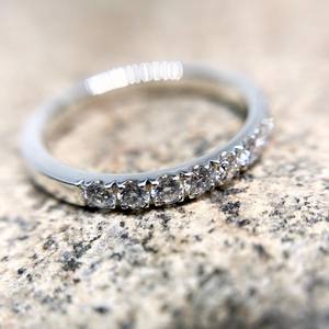 2mm corte redondo blanco CZ Full Eternity Wedding Band en plata Classic Stackable Promise Jewelry - Product Image 5