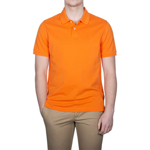 Venta al por mayor de camisas ajustadas a la moda para hombres 100% algodón de color con cuello de manga corta 220g peso de la tela en alta calidad Pakistán - Product Image 2