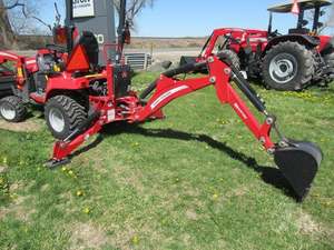 2025 MASSEY FERGUSON GC1725MB Tractor usado - Product Image 5