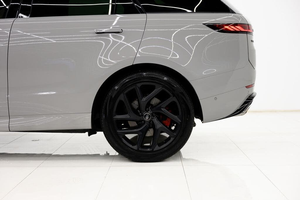 2024 Lan.d Rover Rang.e Rove.r Sport P400 Dynamic SE AWD clean - Product Image 2