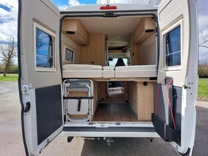LIMPIO BARATO USADO FAMILIAR AUTOCARAVANA 2018 HYMER COCHE AUTOCARAVANA DE lujo Usado para acampar - Product Image 5