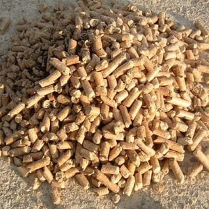 Granulés de bois de sapin, pin et hêtre de qualité supérieure 100% en forme de briquette Sacs de 15kg Source de sciure de bois - Product Image 3