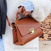 Mini sacs à bandoulière en cuir Night Out Essential Taille compacte Accents métalliques Teintes vibrantes Party Ready Statement Design tendance
