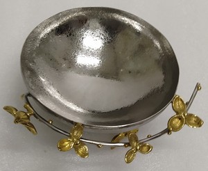 Bol de service au design unique de fleurs Accueil Hôtel Restaurants Vaisselle de table Argent Or Couleur Laiton Acier Alimentaire Bols de service - Product Image 1