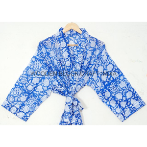 Kimono esencial de algodón Loungewear para noches acogedoras Kimono con cuello en V con diseño simple y estampado floral para uso diario informal - Product Image 3