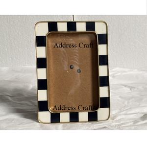 Direct Seller Natural Wood and Resin Photo <b>Frame</b> Mirror <b>Picture</b> <b>Frame</b> for Home Living Room Decor Photo <b>Frame</b> at <b>Wholesale</b> Price - Product Image 5