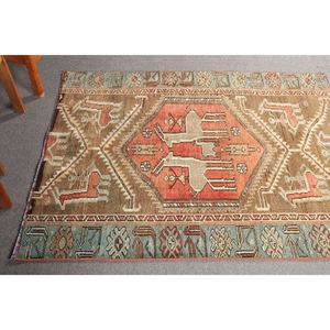 Petit tapis vintage 3,8 x 5,1 pieds, marron géométrique avec motifs animaliers, tapis turc - Product Image 4