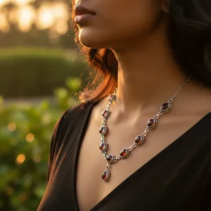 สร้อยคอเงินแท้ 925 ประดับพลอยโกเมนเม็ดละเอียด สำหรับเป็นของขวัญผู้หญิง - Product Image 1