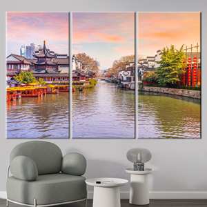 Arte impreso en lienzo para pared: Elegante paisaje urbano, 3P: Enmarcado tipo galería - Product Image 1