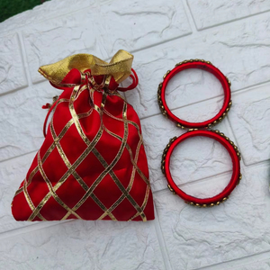 Conjunto de Bolso Potli y Pulseras Indias para Bodas, Recuerdos para Mujeres, Sangeet, Haldi, Mehndi, Ganey, Ganaas, Año Nuevo, Diwali - Product Image 1