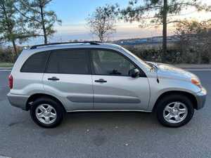 Toyota RAV4 Base 4WD 2005 / Disponible para la Venta con Bajo Kilometraje, Motor de Gasolina, Coche Usado en Perfecto Estado, Sin Accidentes ni Problemas - Product Image 3