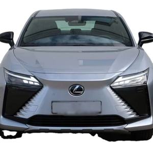 SUV d'occasion 2025 Premium Essence/Pétrole Automatique Édition Allemande Conduite à Gauche Pneus R17 Sièges en Cuir Intérieur Sombre Panoramique - Product Image 5