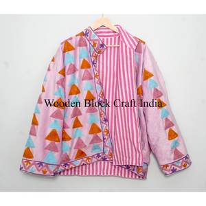 Vêtement d'hiver pour femmes en gros, court, de style folklorique, en velours, avec broderie florale Suzani, col montant, doublure en coton écologique - Product Image 1