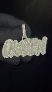 Colgante de Diamantes de Alta Gama Estilo Hip Hop con Piedras de Moissanita para Mujer, Ideal para Regalo de Aniversario, Venta al Por Mayor - Product Image 2
