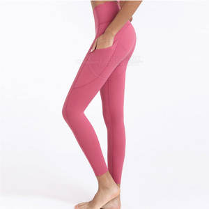 Prix de gros Ensemble de yoga Ensemble de yoga de gymnastique disponible en stock Ensemble de yoga au design personnalisé Séchage rapide sur mesure - Product Image 3