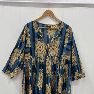 เดรสลำลองฤดูร้อนสำหรับผู้หญิง ทรงหลวม ลายพิมพ์ดอกไม้และลายเสือแบบแฮนด์บล็อก ความยาวปานกลาง เอวธรรมชาติ เหมาะสำหรับสาวๆ - Product Image 1