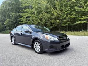Prix bas Subaru Legacy 2011 2. 5 voitures d'occasion de qualité supérieure à vendre - Product Image 1