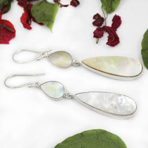 Pendiente colgante Chapado en plata con forma de lágrima de nácar Natural doble elegante de lujo para mujer joyería al por mayor para India - Product Image 2