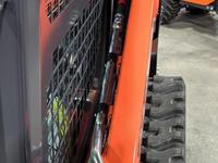 Motor y Caja de Cambios Usados para Minicargadora Kubota SVL75-3, Alta Eficiencia, 3 Años de Garantía, Uso en Construcción, Entrega Rápida
