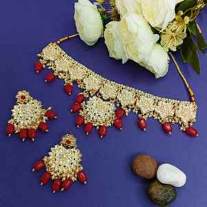 Ensemble de bijoux ethniques indiens traditionnels plaqué or Kundan collier ras du cou boucles d'oreilles Maang Tikka, rouge - Product Image 2