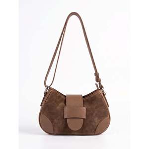 Borsa a Tracolla Morbida in Vera Pelle Scamosciata e Pelle Dollaro - Made in Italy - Art. 26119 - Product Image 6