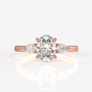 แหวนเพชรเลี้ยงในห้องปฏิบัติการ ทอง 14k ประดับเพชรทรงรีและทรงหยดน้ำสามเม็ด สำหรับแหวนหมั้น - Product Image 5