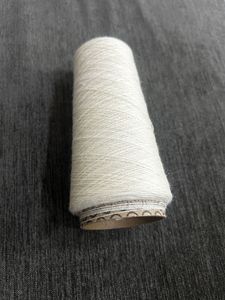 เส้นด้ายขนสัตว์100% สำหรับถักและทอผ้าแบบดิบเส้นด้ายขนสัตว์ - Product Image 2