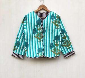 Veste matelassée en coton à fleurs Manteau fait main de style bohème imprimé bloc avec attache à bouton Cadeaux de vacances respirants - Product Image 5