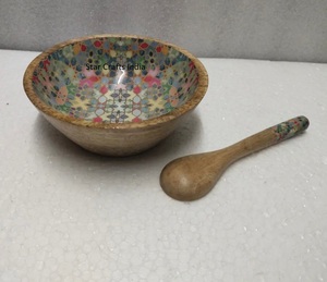 Bois d'acacia naturel imprimé en émail noir à l'intérieur du bol bol de service de nourriture de salade en gros adapté à la salade de fruits et de grain de soupe - Product Image 4