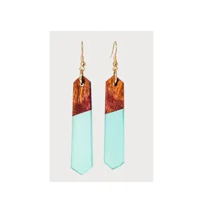Pendientes colgantes de resina azul con estilo para mujer de la mejor calidad, diseño de moda de madera y resina, precio al por mayor - Product Image 4