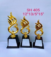 Trophée sportif personnalisé en cristal gravé pour les événements de championnat, les tournois scolaires, les cadeaux, design portable