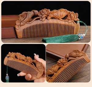 Peigne en bois de neem durable et luxueux |   Peigne de poche antistatique à dents larges en bois - Outil de coiffure personnalisé avec logo couleur - Product Image 2