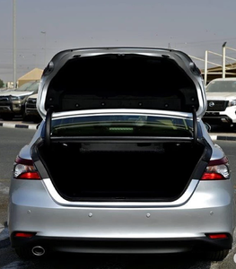 TOYOTA CAMRY HYBRID LE USADO EN BUEN ESTADO - Product Image 5