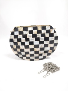 Collection élégante de pochettes en résine |   Artisanat artisanal de luxe, peint à la main, style ange, forme personnalisée, glamour intemporel - Product Image 3