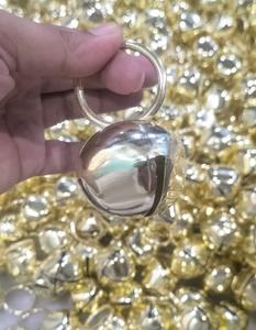 Anillo moderno de 45mm Gungroo, decoración de árbol de Navidad, cascabeles, escultura en técnica de soldadura hecha en China - Product Image 1