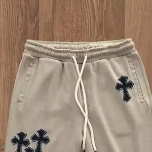 กางเกงขาสั้นสำหรับผู้ชายกางเกงขาสั้นสำหรับใส่ได้ทั้งชายและหญิงกางเกงขาสั้นแนวสตรีทโลโก้แบบกำหนดเองสีใหม่ - Product Image 2