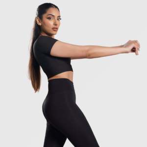 เสื้อชั้นในกีฬาสีดำ Tempo Sports Top - Product Image 5