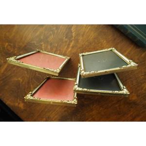 ชุดกรอบรูปทองเหลืองโบราณสองชุด | เป็นมิตรกับสิ่งแวดล้อมและทนทานกรอบรูปจับคู่ขนาด10x15ซม. - Product Image 4