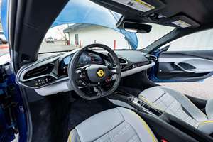 Ferrari 296 GTB 2024, Superdeportivo Híbrido con Motor Eléctrico V6 Twin Turbo de 3.0L, Transmisión Automática, Techo Panorámico - Product Image 5