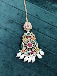 Pendientes llamativos Vintage para mujer con cadena lateral con Tikka Bollywood Kundan - Product Image 4