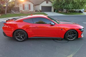 Kit de suralimentation Whipple Stage 1 pour Mustang Dark Horse 2024, rouge course - Product Image 3