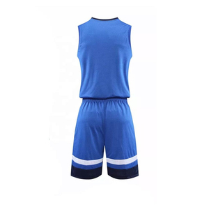Uniforme de basket-ball sur mesure en gros, couleur personnalisée, taille plus, 100% polyester, nouveau design imprimé, vêtements de sport respirants et anti-transpiration - Product Image 3