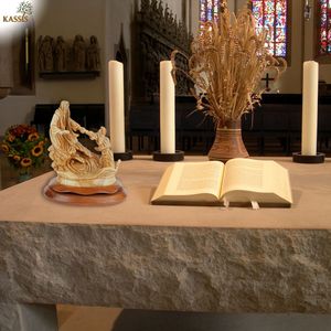 Sculpture en bois d'olivier de Jésus qui sauve Pierre, sculptée à la main, 23 cm, figurine religieuse chrétienne, fabriquée à la main à Bethléem - Product Image 6