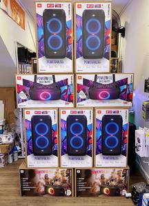 Nuevo Party Box 710 portátil con Bluetooth resistente al agua, color negro, de venta rápida. - Product Image 3