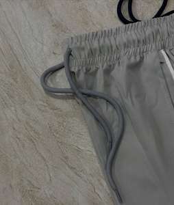 กางเกงขาสั้นผ้ายืดไมโครเอวยางยืดของผู้ชายสไตล์สตรีทสูงแห้งเร็ว - Product Image 6