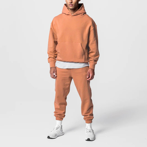 Ropa de calle de invierno de alta calidad, chándales ligeros de algodón estampados para hombre, pantalones de chándal con capucha y botones de talla grande personalizados, conjunto de 2 piezas - Product Image 1