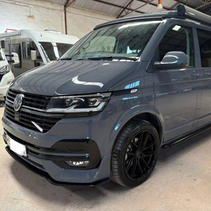 Nueva Autocaravana de Lujo 4x4 para Exteriores con Inodoro, Piso Acrílico y Características Ajustables para Campamentos Todoterreno - Product Image 1