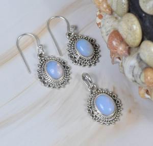 Milky Opalite 925 Sterling Silver Gemstone Pendentif Boucles D'oreilles Ensemble Bijoux De Mode Octobre Mois Pierre De Naissance Cadeau Pour Anniversaire - Product Image 4